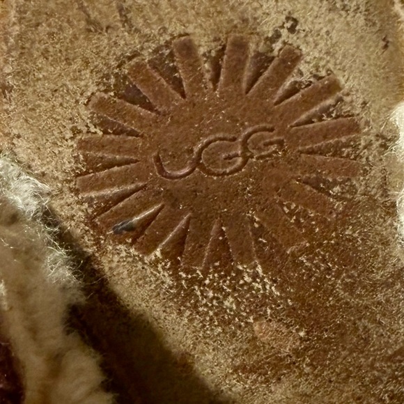 UGG Gael slip on mules size 8 - Picture 4 of 10